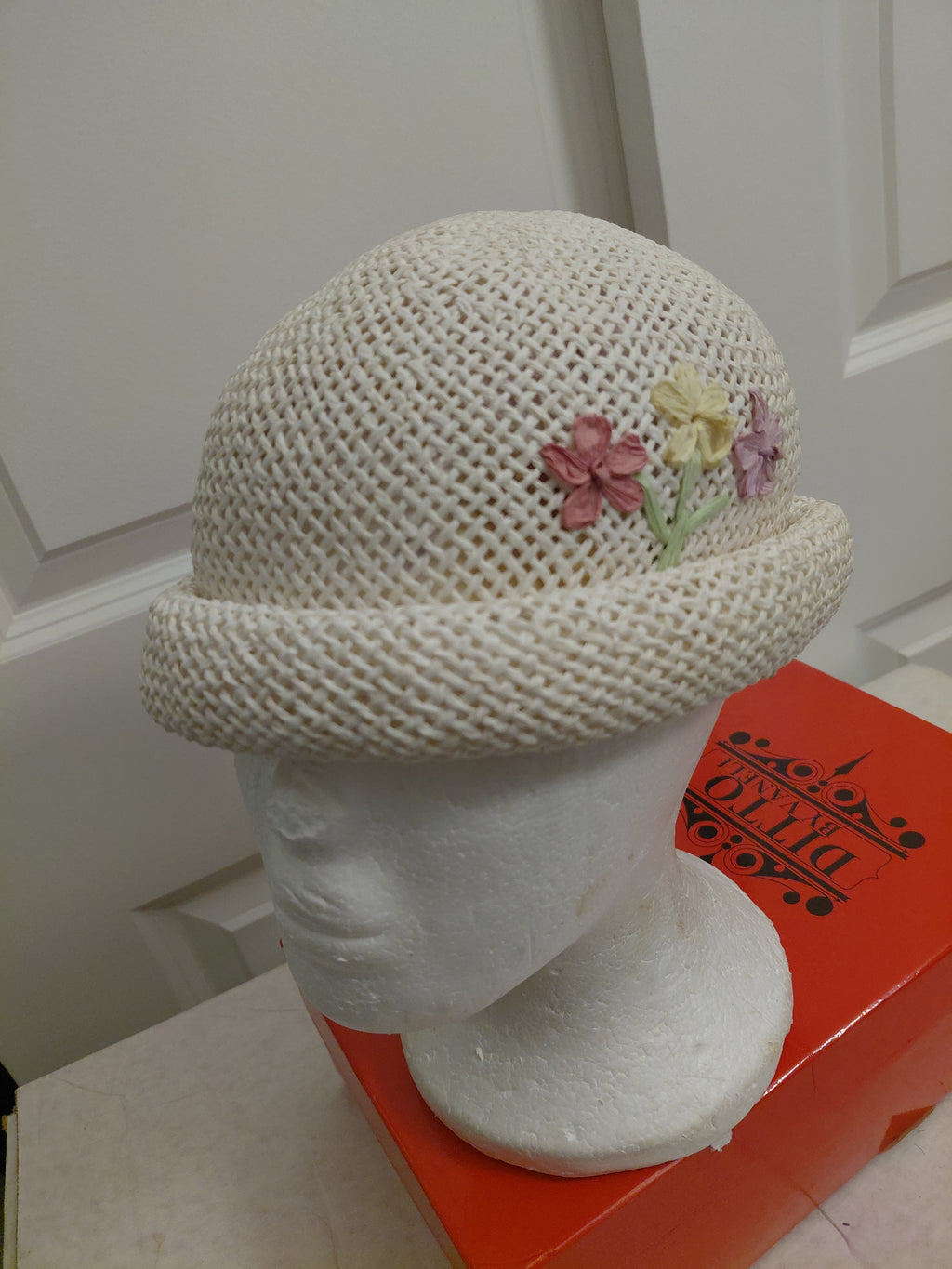 little girls white straw hat with flowers