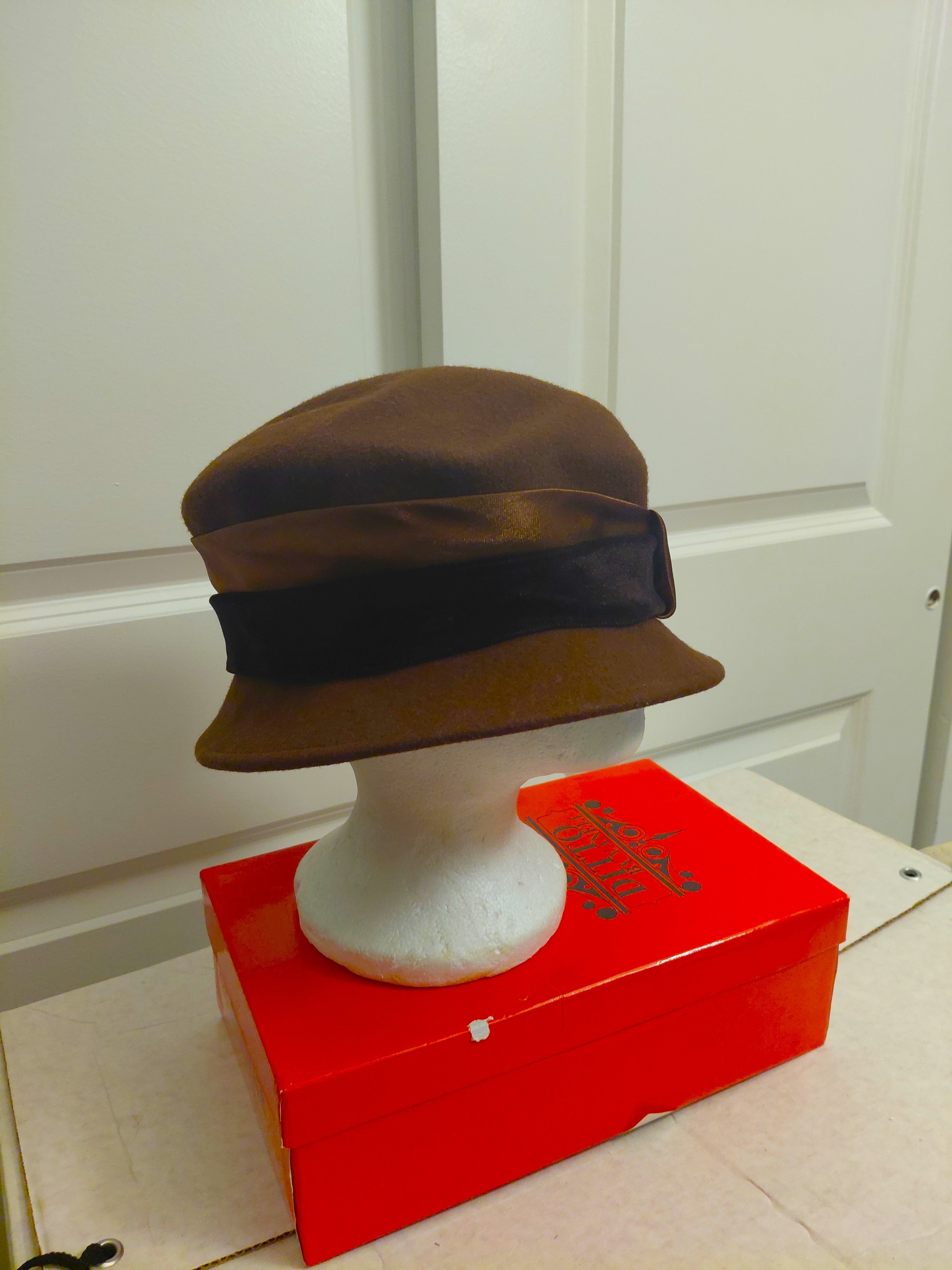 Wool felt Cloche hat
