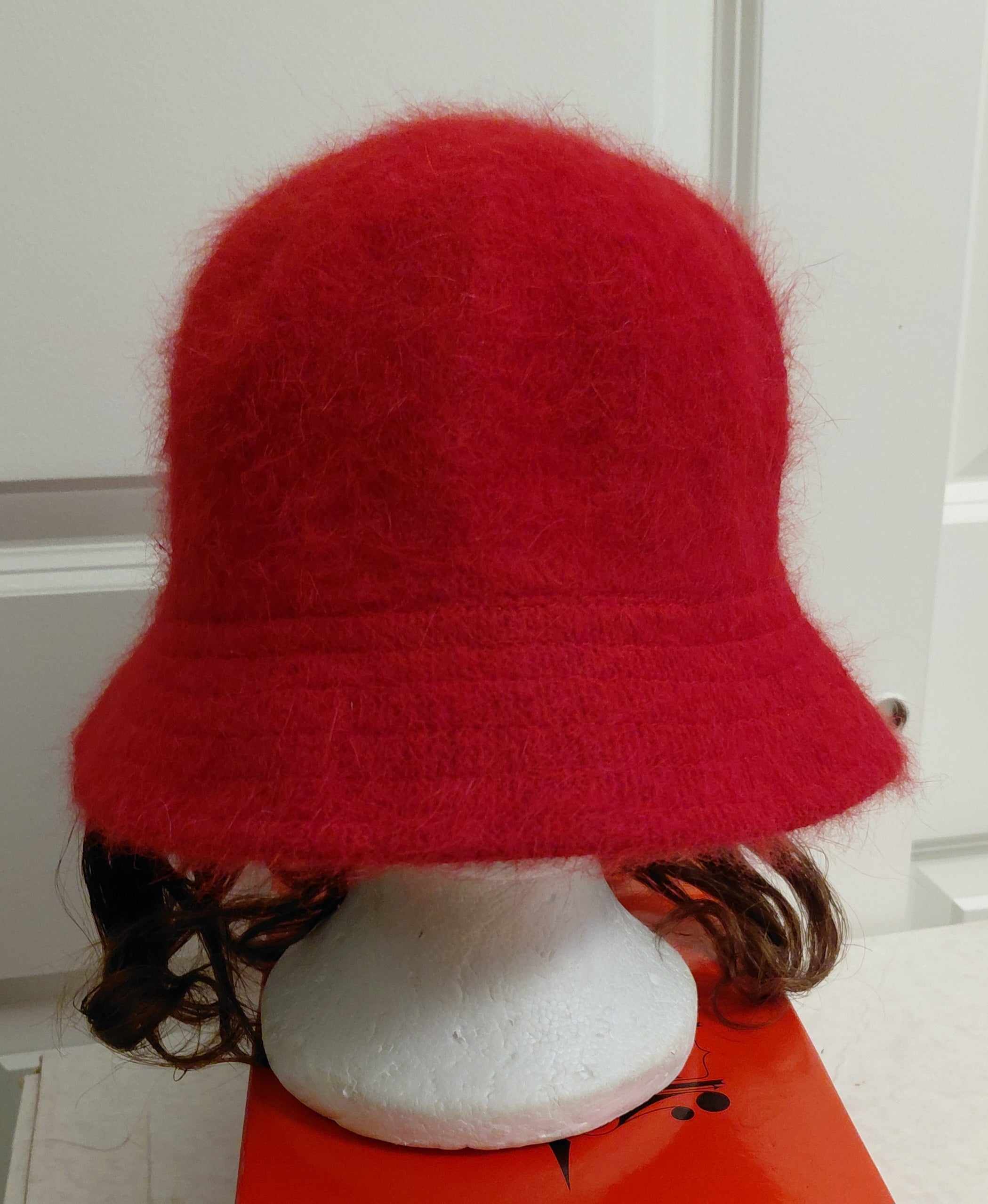 Red Hat with short brown Hair