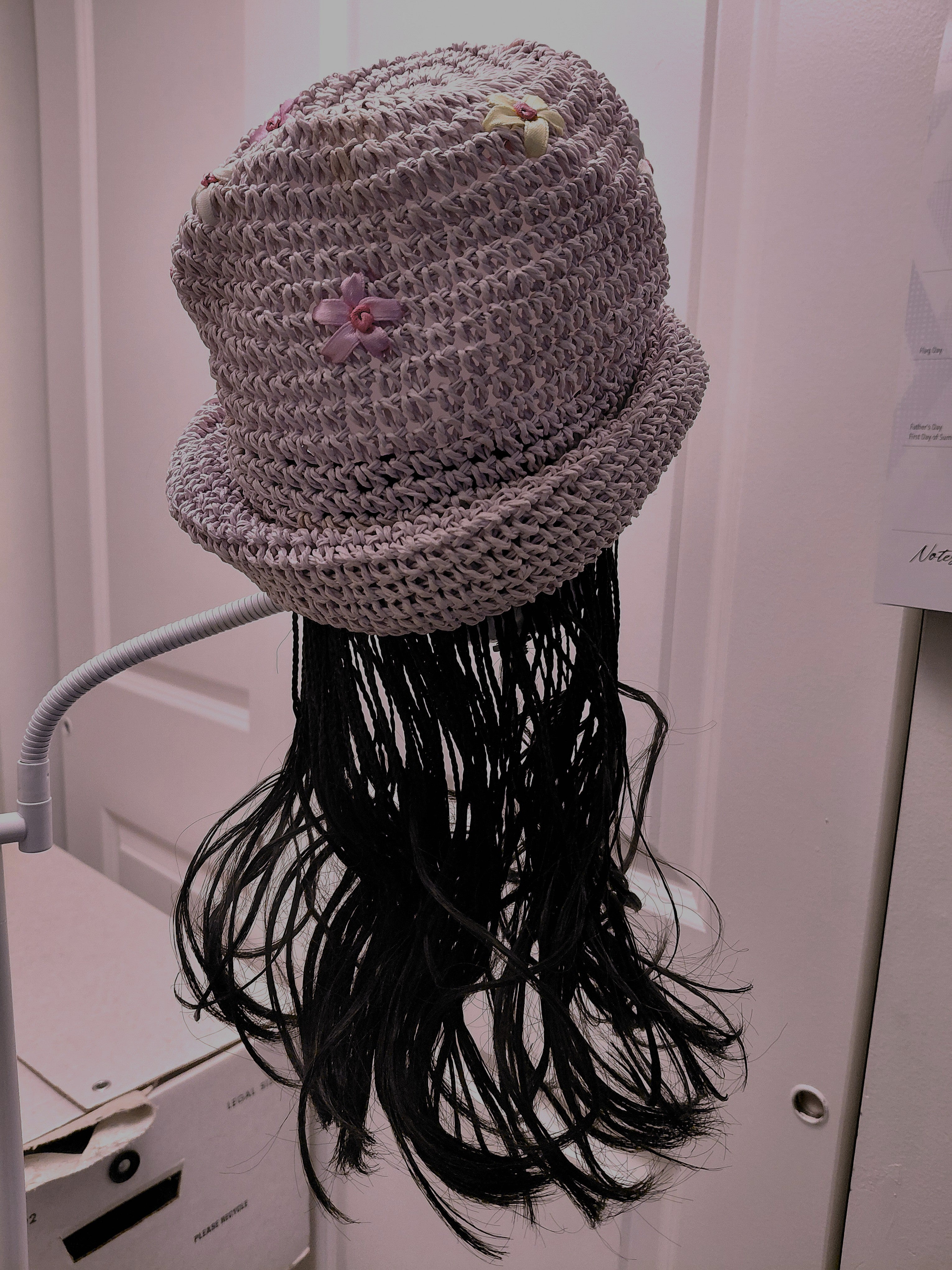 Little Girls Lavemder straw hat with braids